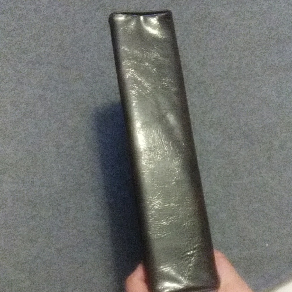 Purse - Picture 3 of 4